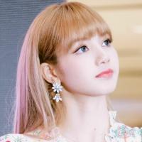 Lisa blackpink