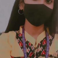 Riya 🖤